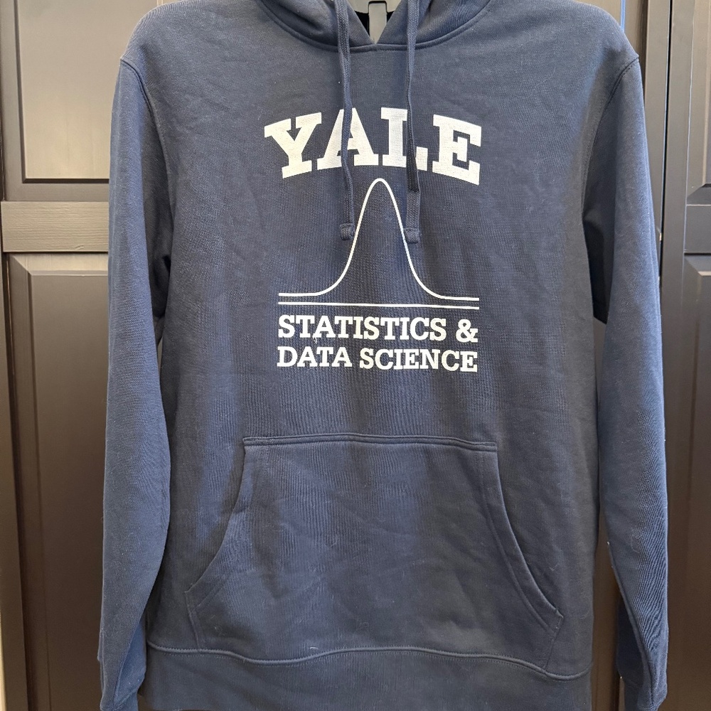 Yale University Statistics & Data Science Major Crewneck Size M